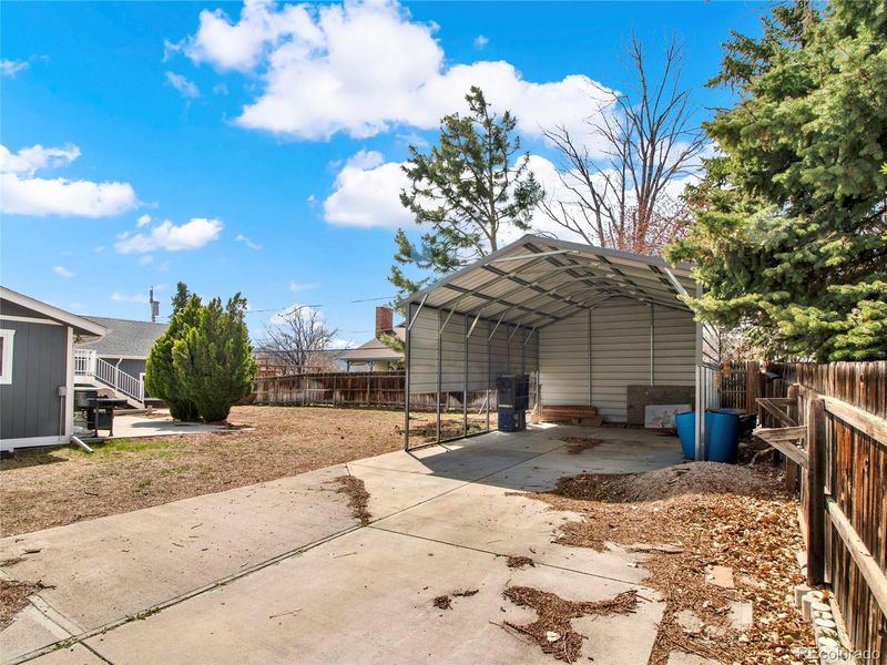 7737 S Dover St, Littleton, CO 80128
