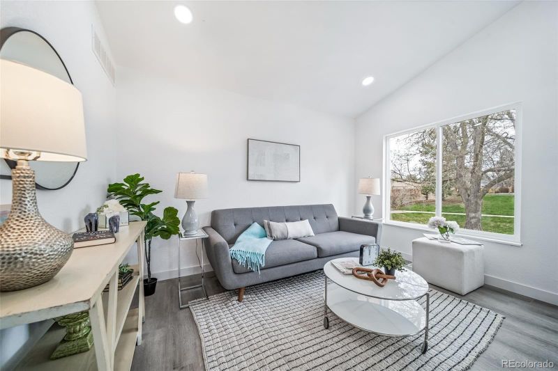 16086 E Ithaca Pl #D, Aurora, CO 80013