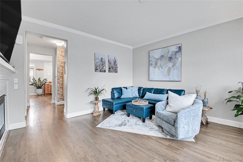 8977 E Otero Pl, Centennial, CO 80112