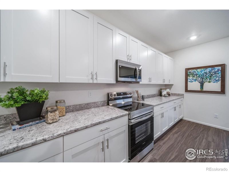 3876 Sprucewood Dr, Johnstown, CO 80534