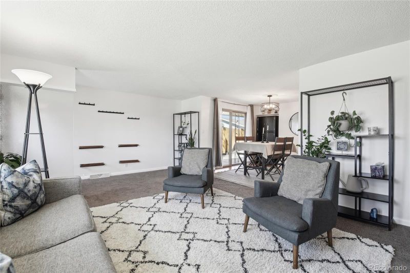214 N 10th Ave, Brighton, CO 80601