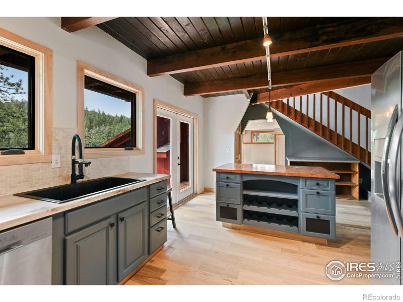286 S Rainbow Trl, Evergreen, CO 80439