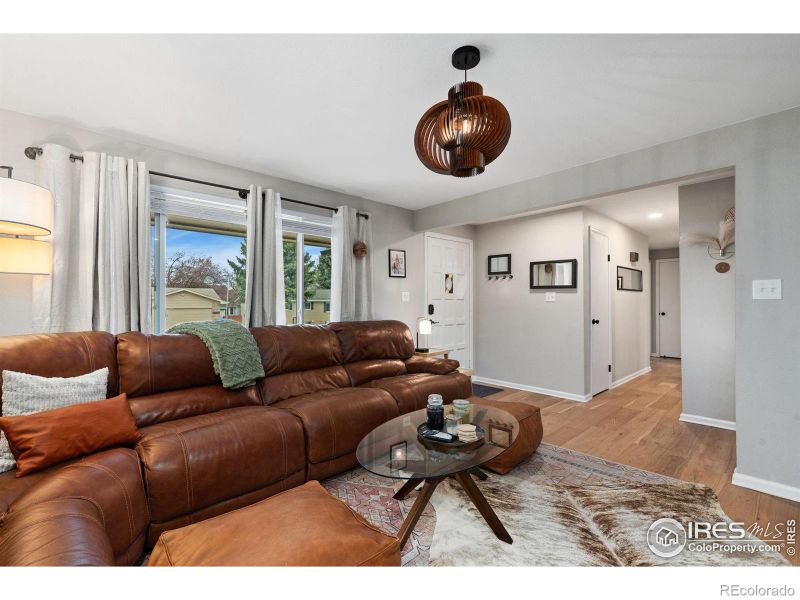 253 Courtney Dr, Loveland, CO 80537