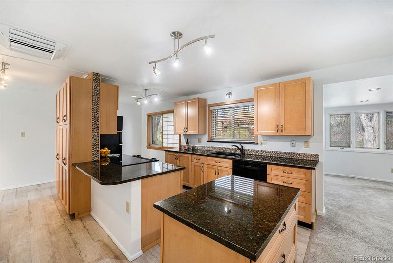 1781 S Valentine Way, Lakewood, CO 80228
