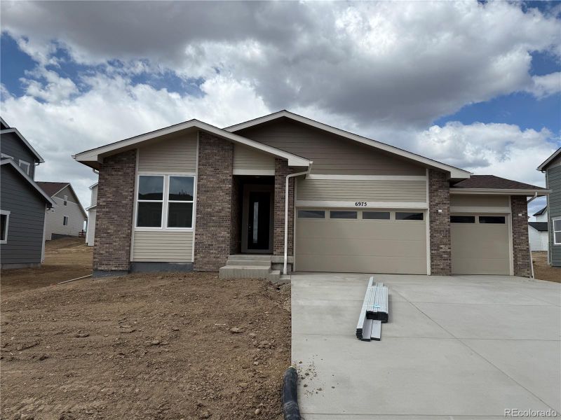 6975 E 126th Dr, Thornton, CO 80602
