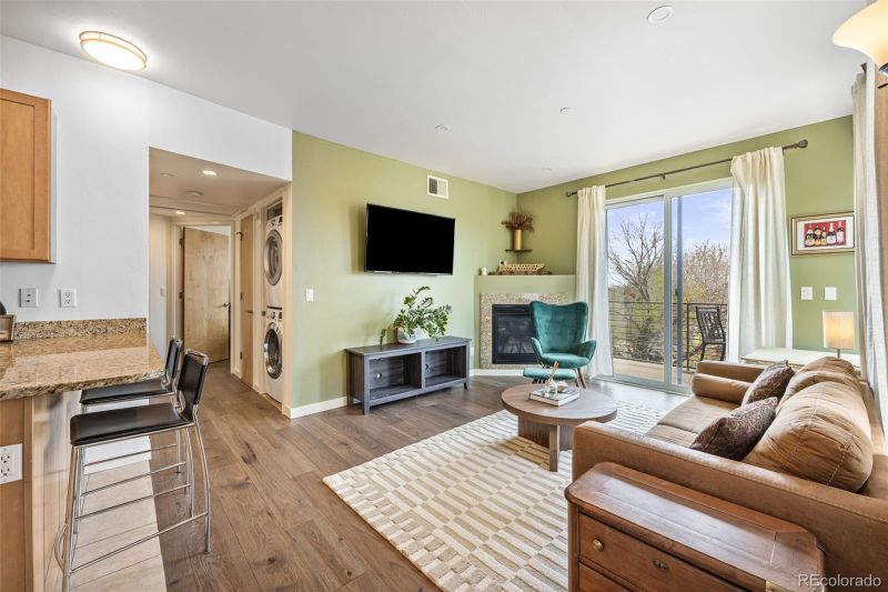 2900 W 44th Ave #302, Denver, CO 80211