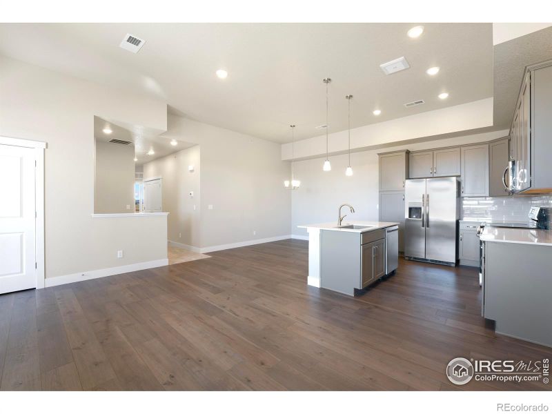 6810 School House Dr #203, Timnath, CO 80547