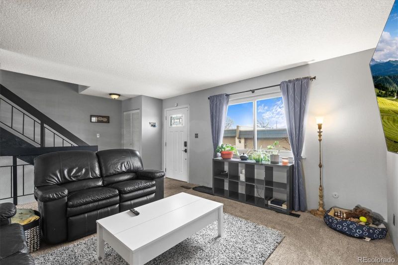 6838 S Broadway, Centennial, CO 80122