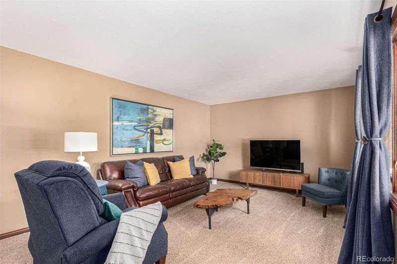 12637 W 61st Pl, Arvada, CO 80004