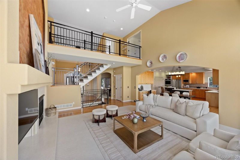 21231 E Saddle Rock Ln, Aurora, CO 80016