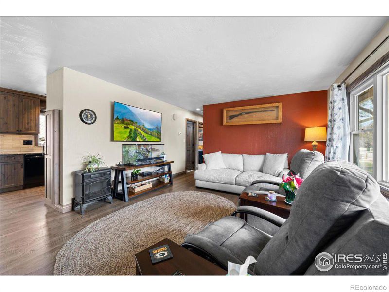 1119 E 16th St, Loveland, CO 80538