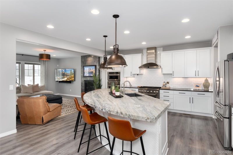 10580 Greycliffe Dr, Highlands Ranch, CO 80126