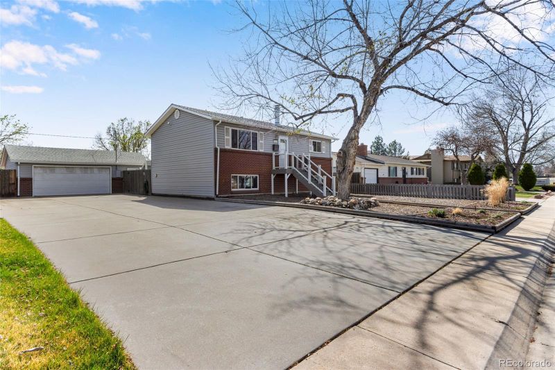 7520 Zenobia St, Westminster, CO 80030