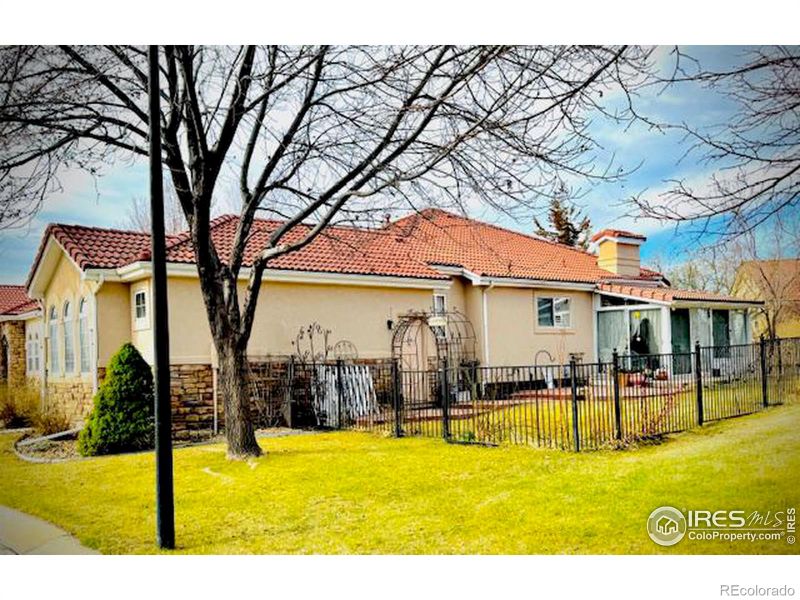 2977 Dunes Ct, Longmont, CO 80503