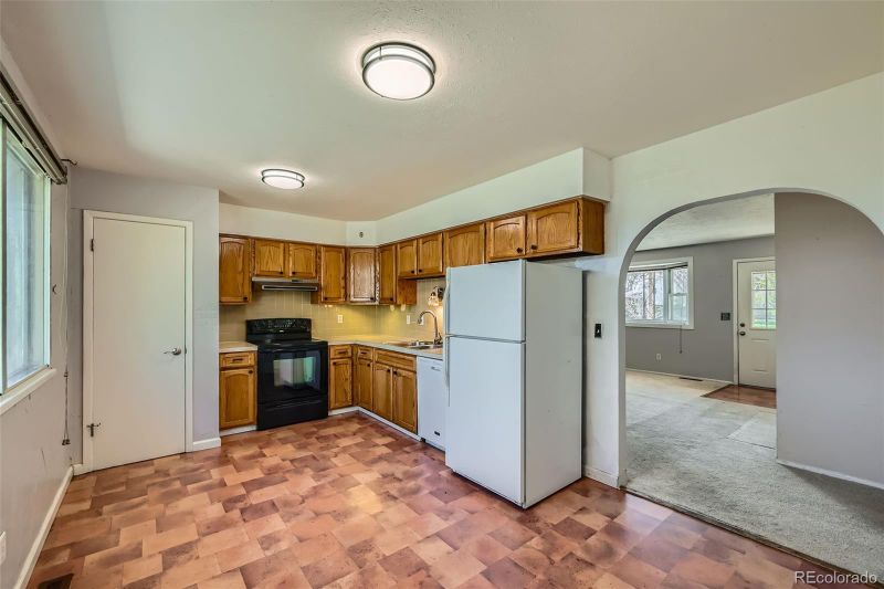 1060 S Coffman St, Longmont, CO 80501