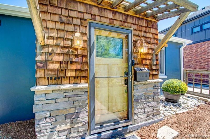 2654 Jasmine St, Denver, CO 80207