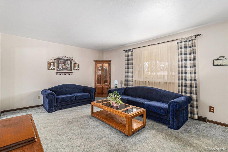 1040 Hemlock Way, Broomfield, CO 80020