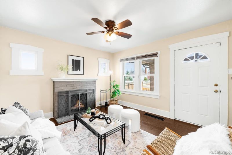 3123 N Elizabeth St, Denver, CO 80205