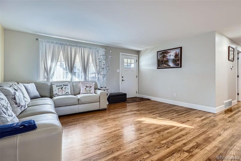 3094 S Hobart Way, Denver, CO 80227