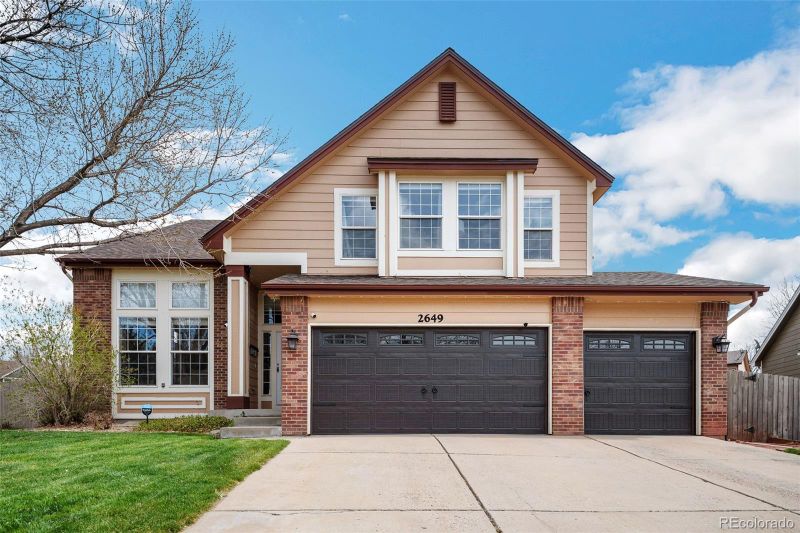 2649 S Kline Cir, Lakewood, CO 80227