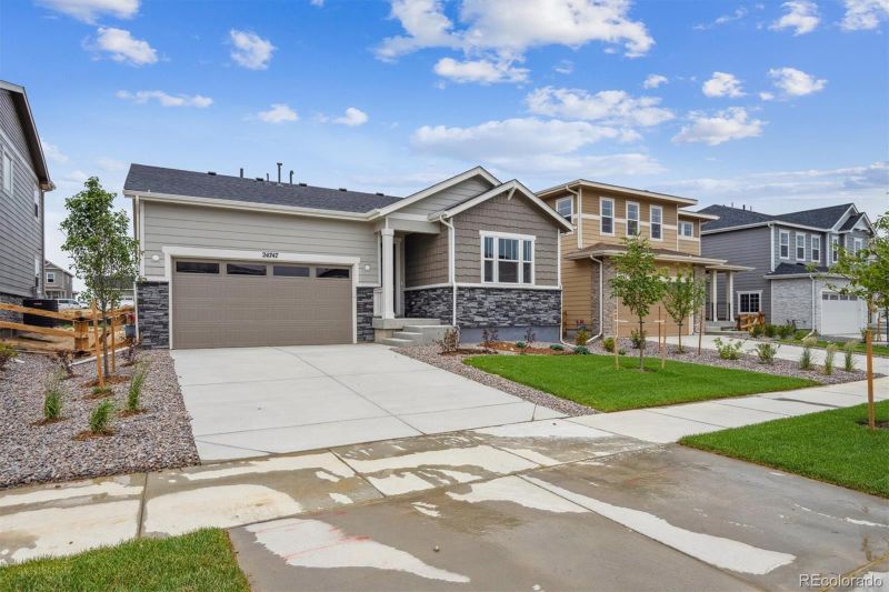 24747 E 40th Ave, Aurora, CO 80019