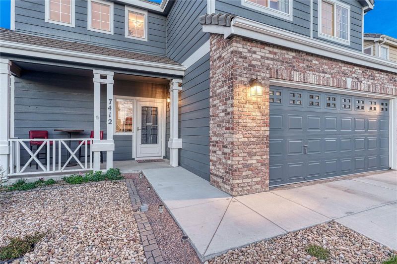 7412 S Mobile St, Aurora, CO 80016