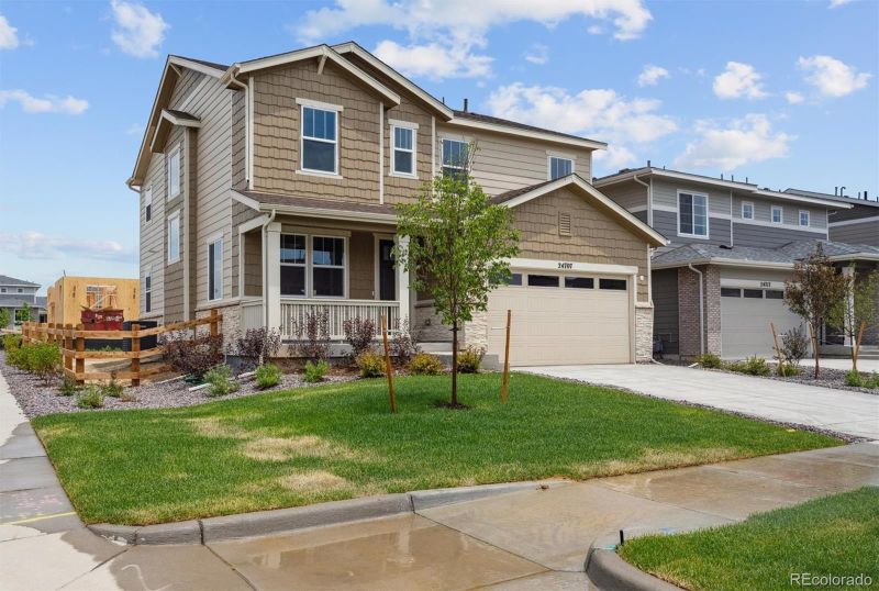 24707 E 40th Ave, Aurora, CO 80019