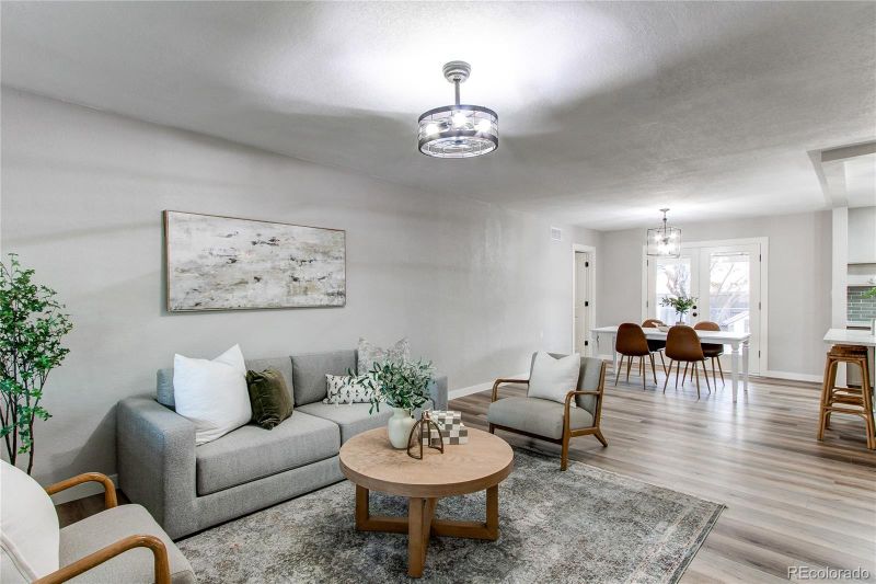 795 Troy Ct, Aurora, CO 80011