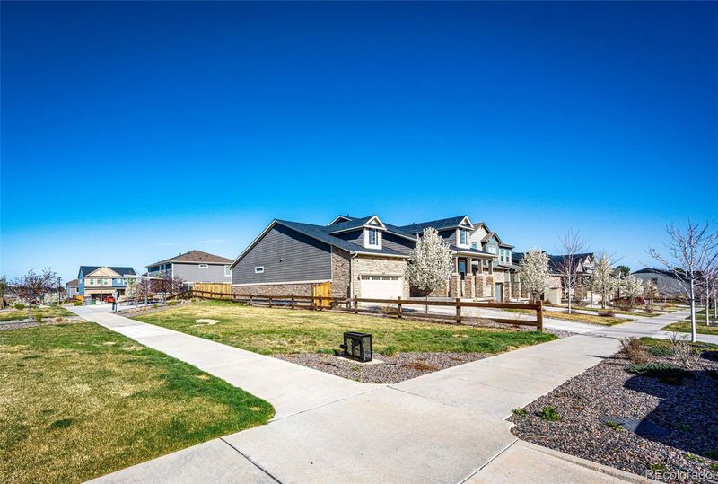 469 S Olathe St, Aurora, CO 80017