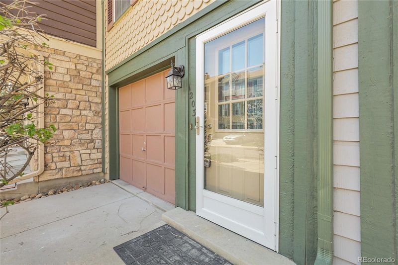12031 E Ford Cir, Aurora, CO 80012