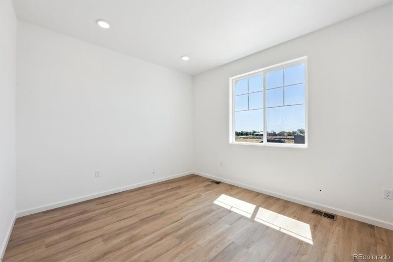 321 W Owen Ave, Keenesburg, CO 80643
