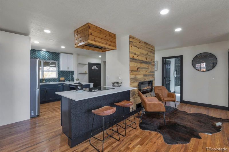 1320 Locust St, Denver, CO 80220