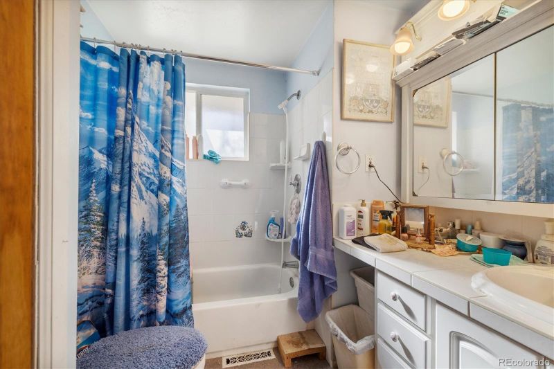 3778 S Hooker St, Englewood, CO 80110