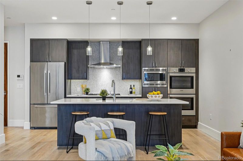 250 Columbine St #310, Denver, CO 80206