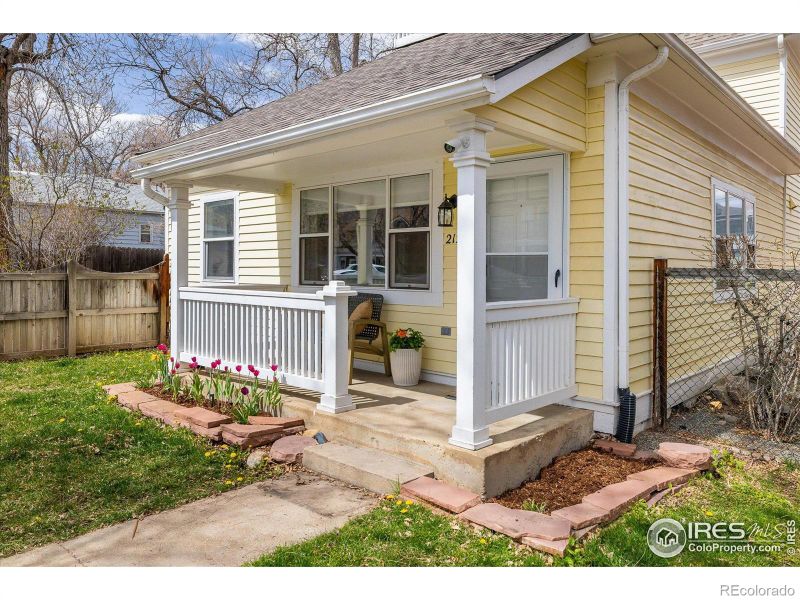 2121 Grove Cir, Boulder, CO 80302