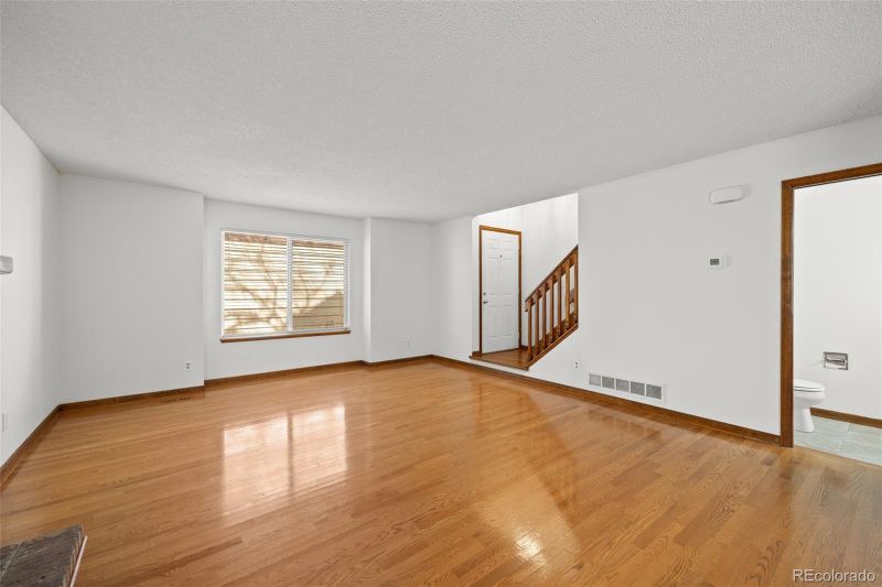 1829 S Pitkin Cir, Aurora, CO 80017