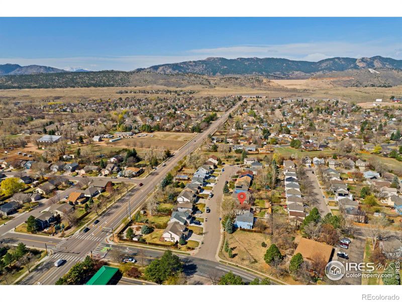 2312 Hampshire Ct, Fort Collins, CO 80526