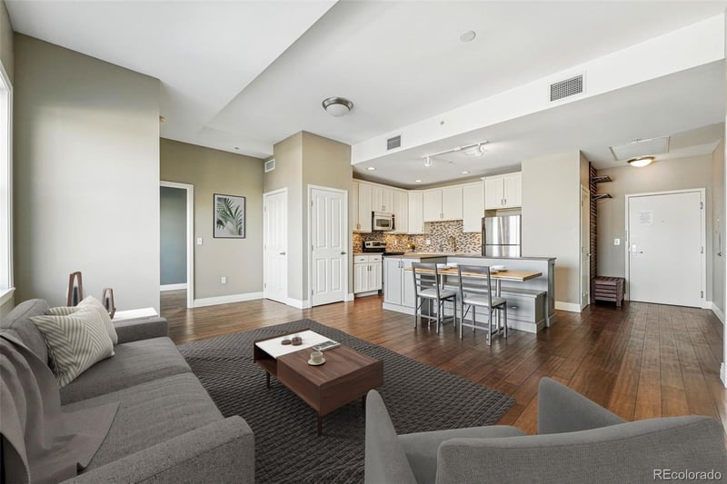 1950 N Logan St #1109, Denver, CO 80203