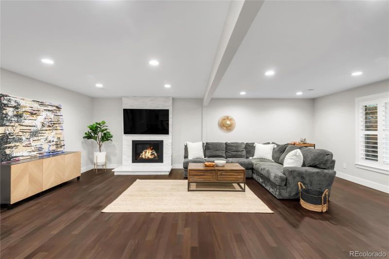 9861 E Ohio Ave, Denver, CO 80247