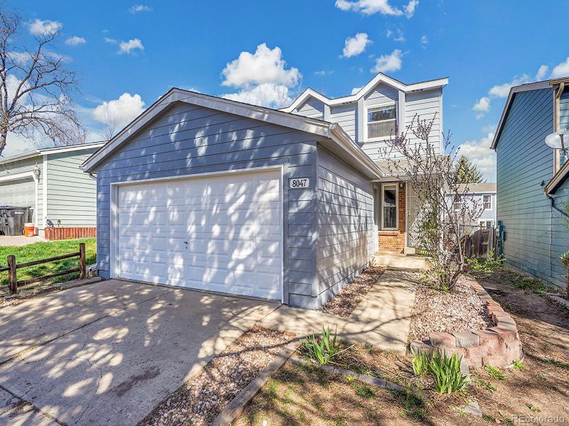 8047 Lee Ct, Arvada, CO 80005