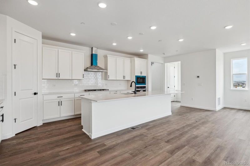 9237 Truckee Ct, Commerce City, CO 80022