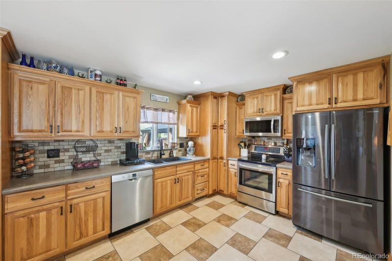 16097 E Cornell Pl, Aurora, CO 80013