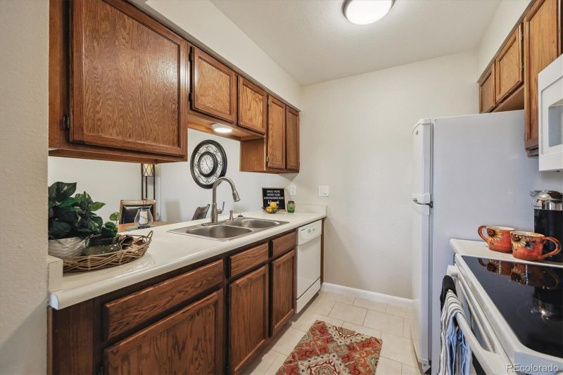 519 Wright St #106, Lakewood, CO 80228