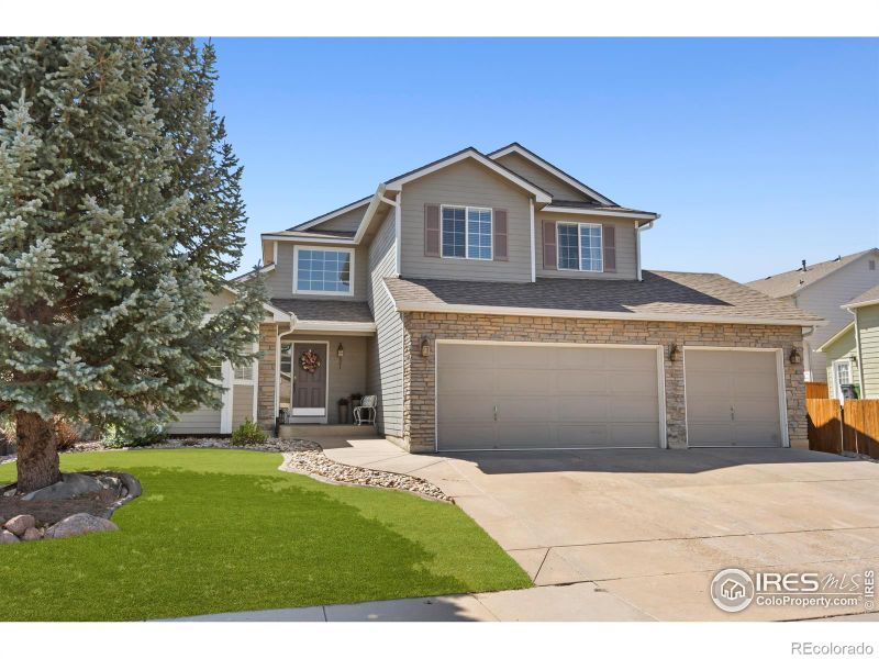 621 Jansen Dr, Fort Collins, CO 80525