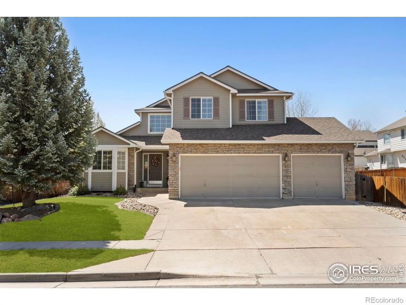 621 Jansen Dr, Fort Collins, CO 80525