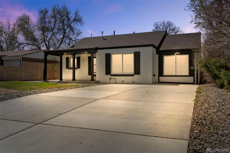 2441 Niagara St, Denver, CO 80207