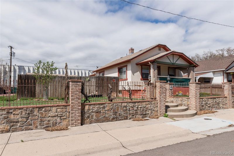 4849 Lincoln St, Denver, CO 80216