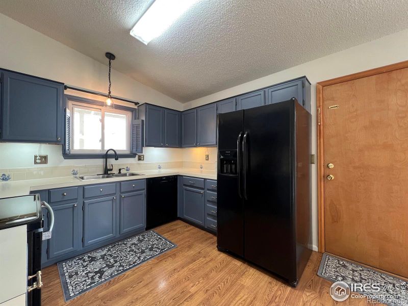1406 Oak Dr, Berthoud, CO 80513