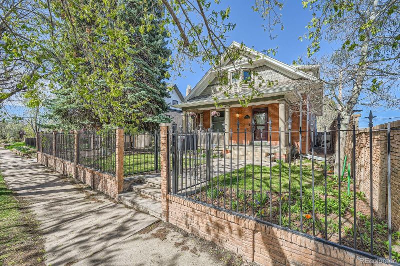 3777 Newton St, Denver, CO 80211