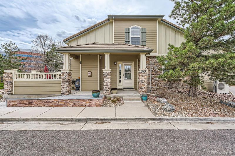 8867 Edinburgh Cir, Highlands Ranch, CO 80129